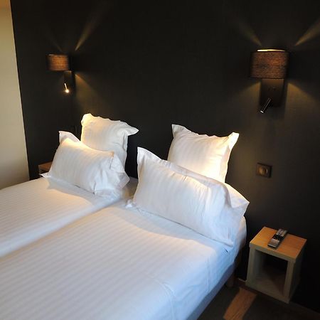 Hotel Le Relais De Montignac Esterno foto