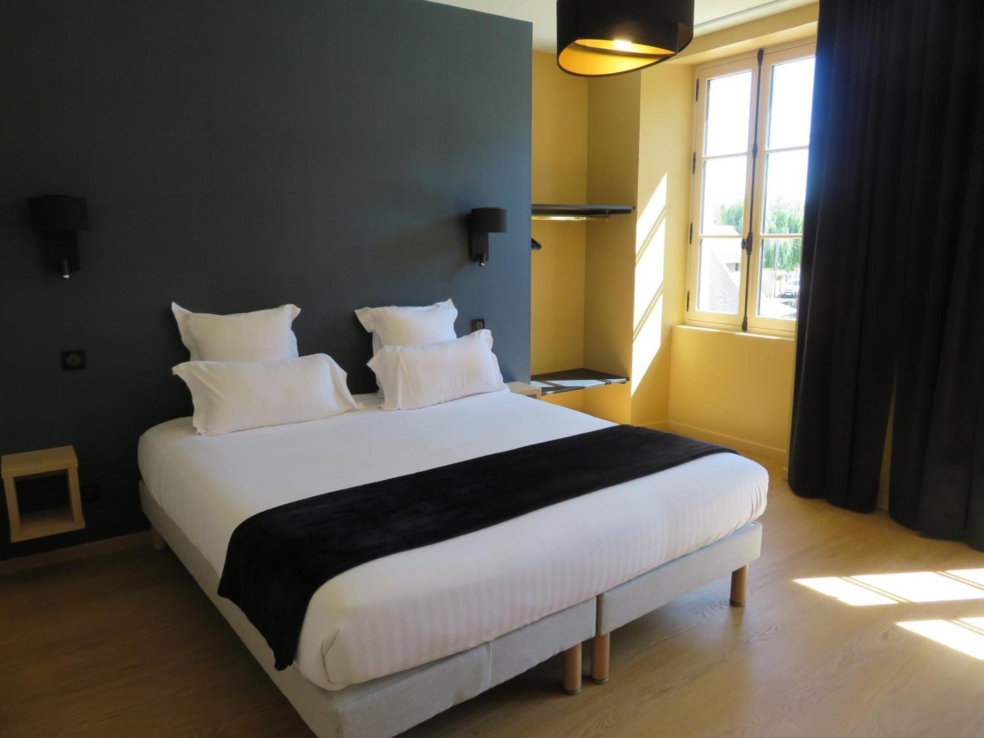 Hotel Le Relais De Montignac Esterno foto