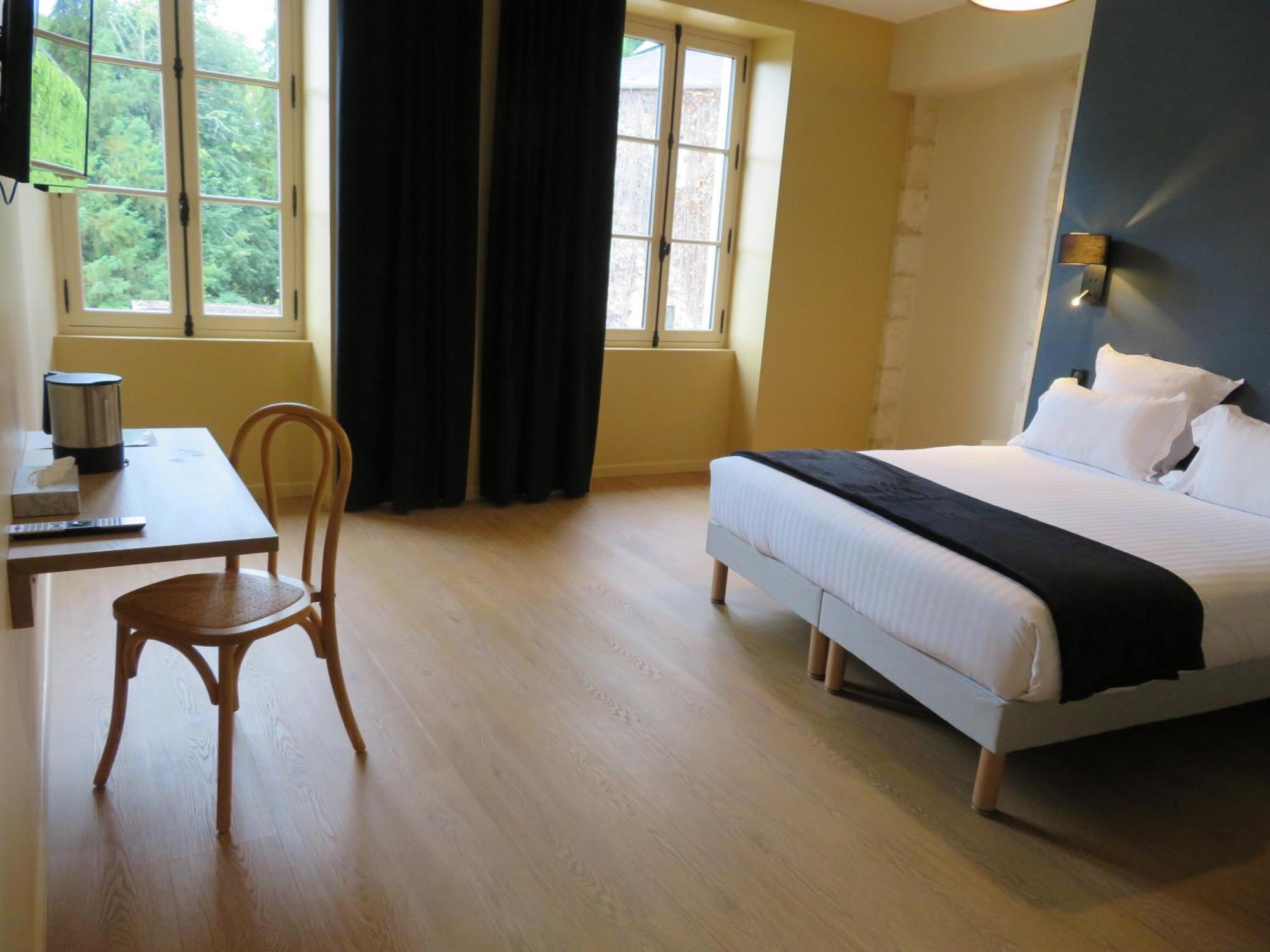 Hotel Le Relais De Montignac Esterno foto