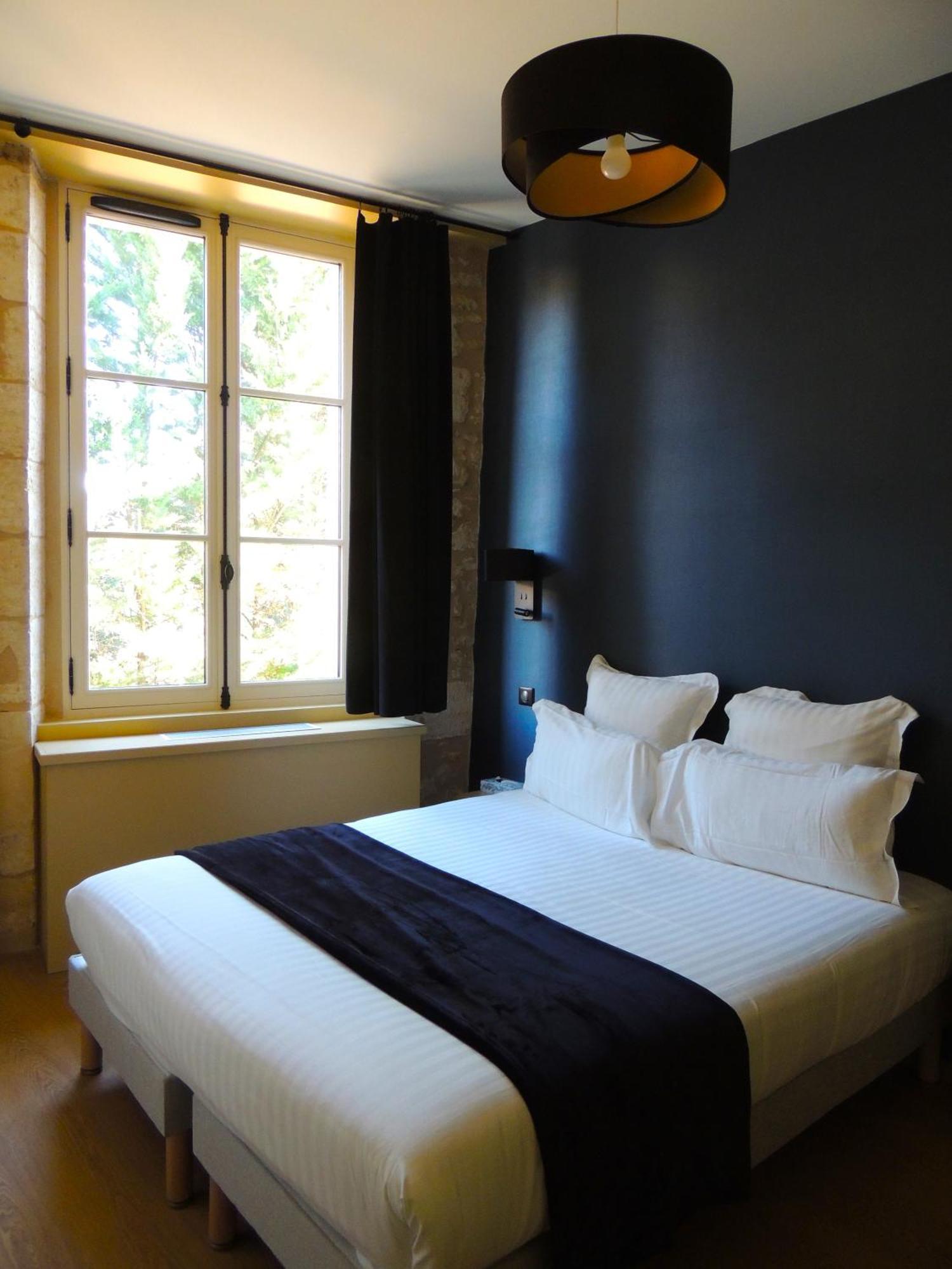 Hotel Le Relais De Montignac Esterno foto